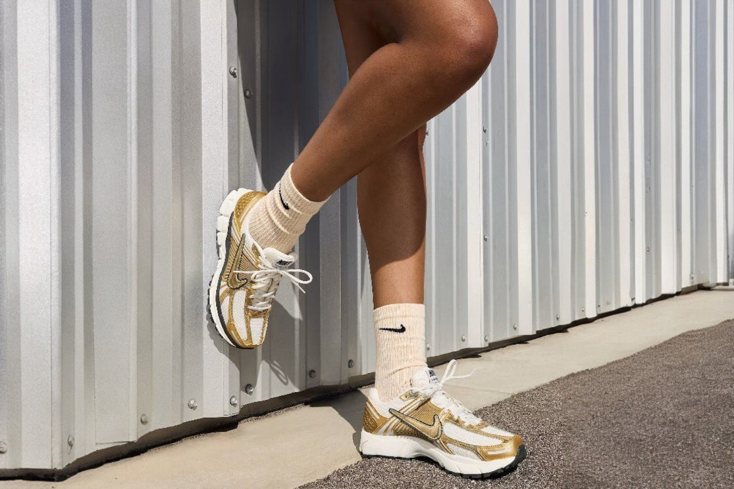 Nike Zoom Vomero 5 Metallic Gold - klassy