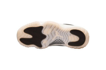 Jordan 11 Retro WMNS Neapolitan