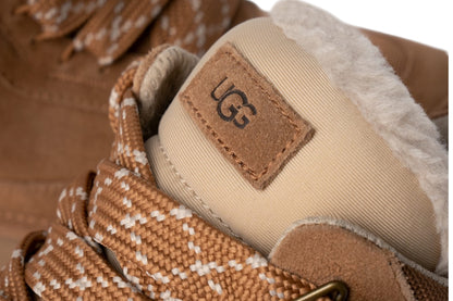 UGG Lowmel Chestnut