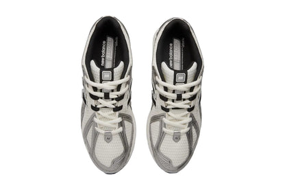 New Balance 1906 Silver Black